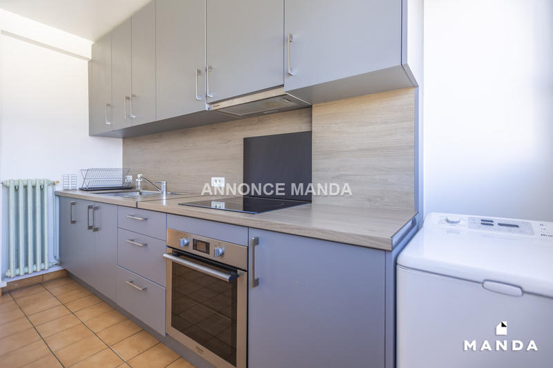 Chambre - 9 m² - 4 pièces