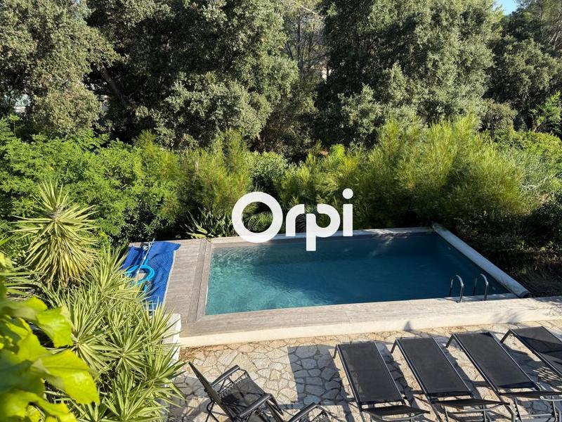 Villa - 175 m² - 6 pièces