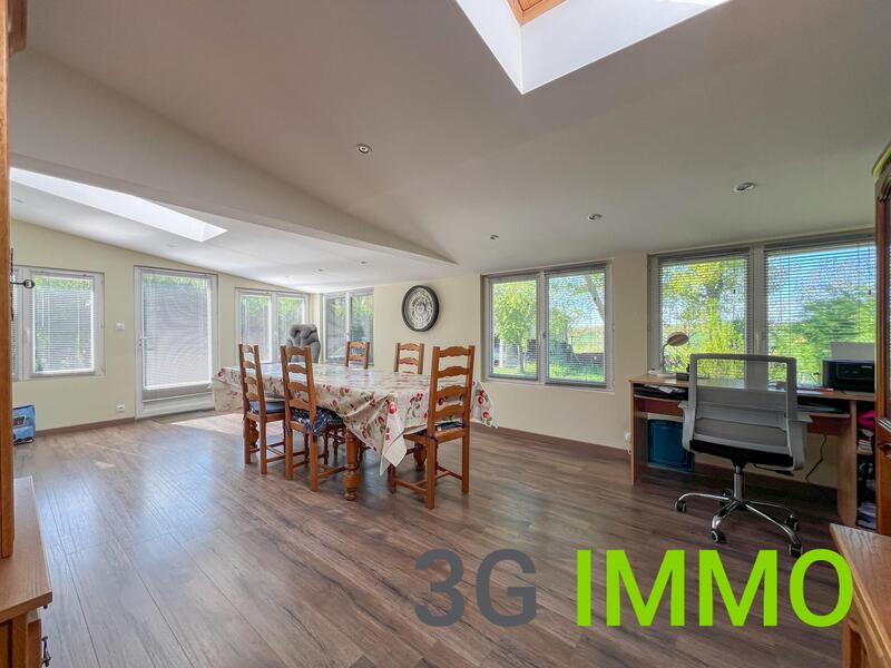 Maison - 152 m² - 8 pièces