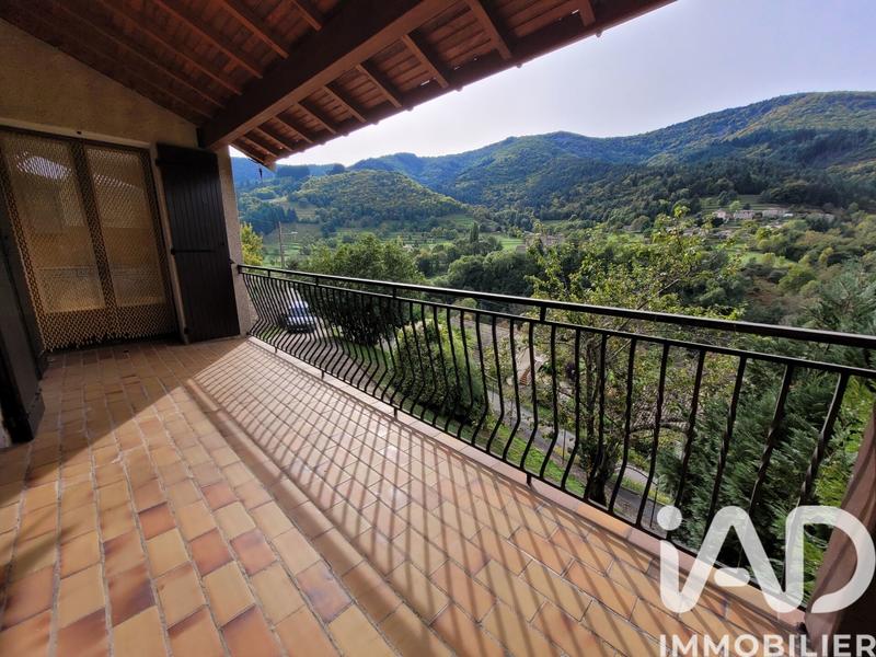 Maison - 141 m² - 7 pièces