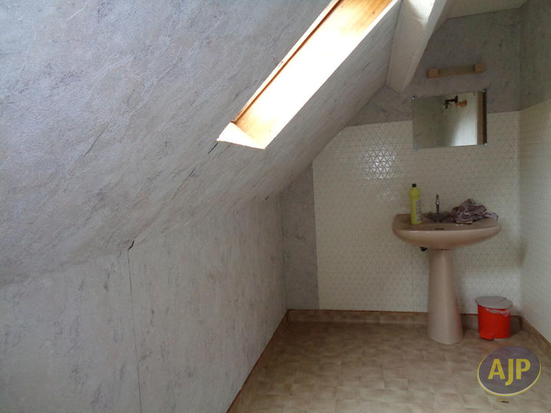 Maison - 93 m² - 5 pièces