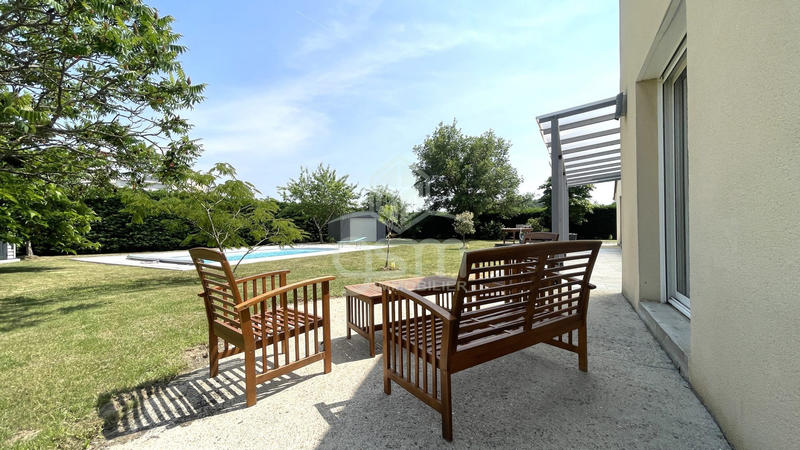 Maison contemporaine - 169 m² - 7 pièces