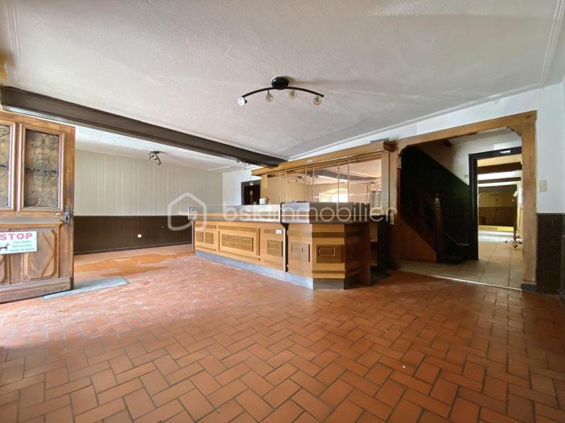 Maison de village - 303 m² - 9 pièces