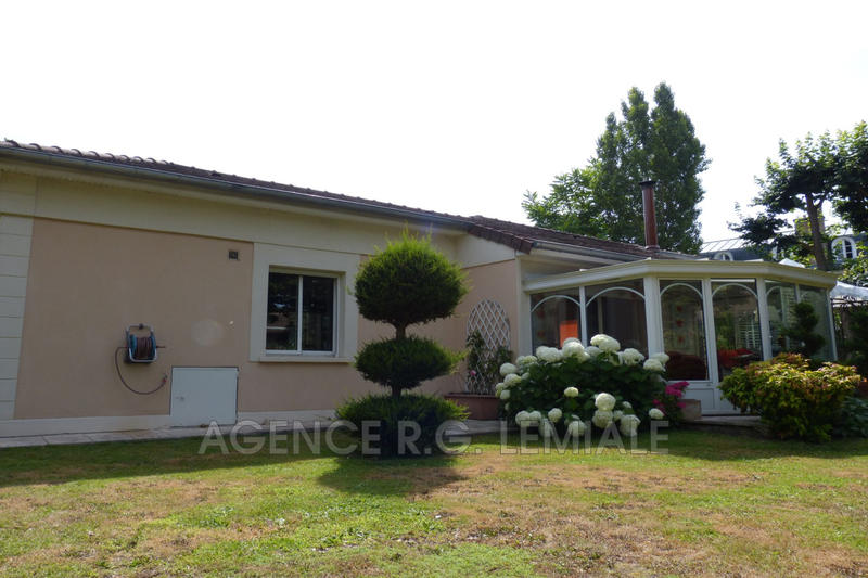 Maison - 166 m² - 8 pièces
