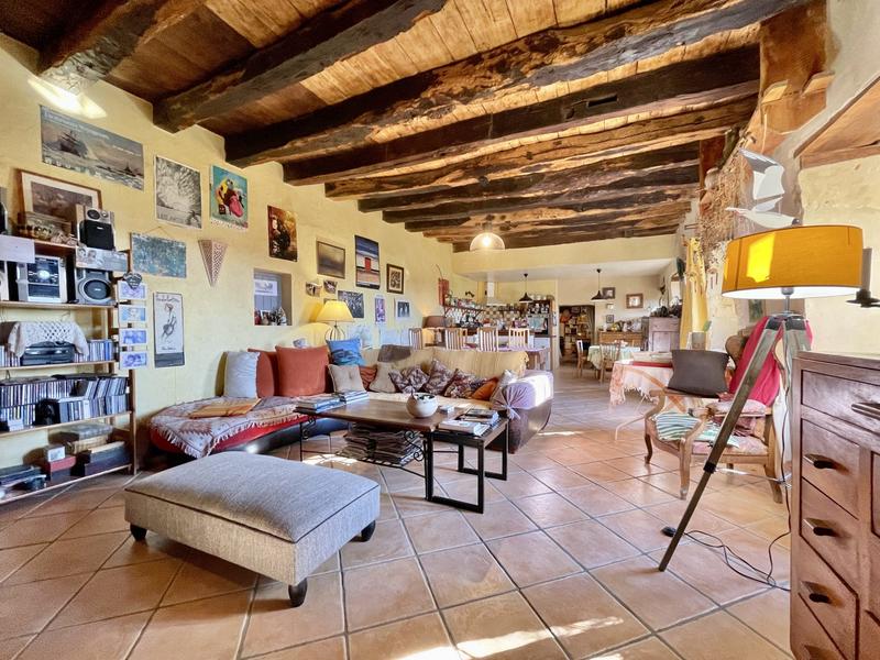 Maison traditionnelle - 140 m² - 5 pièces