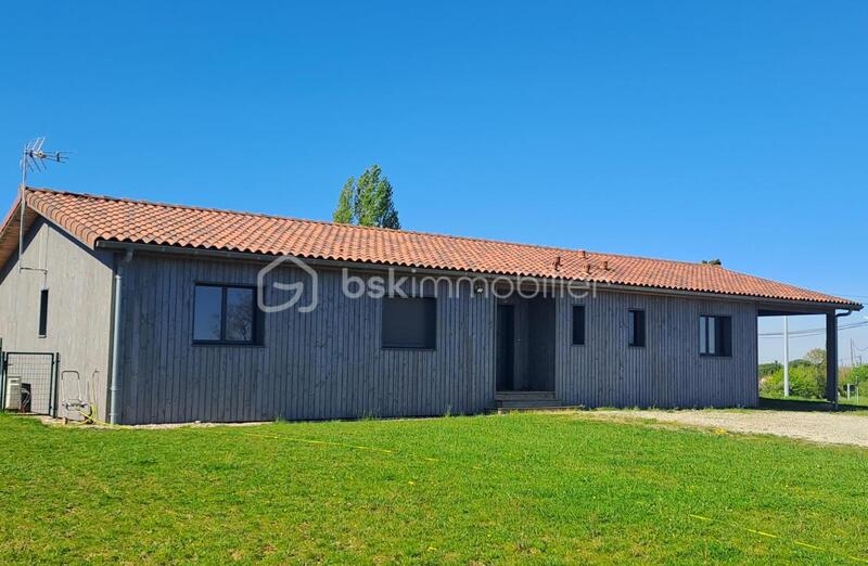 Maison de bois - 136 m² - 6 pièces