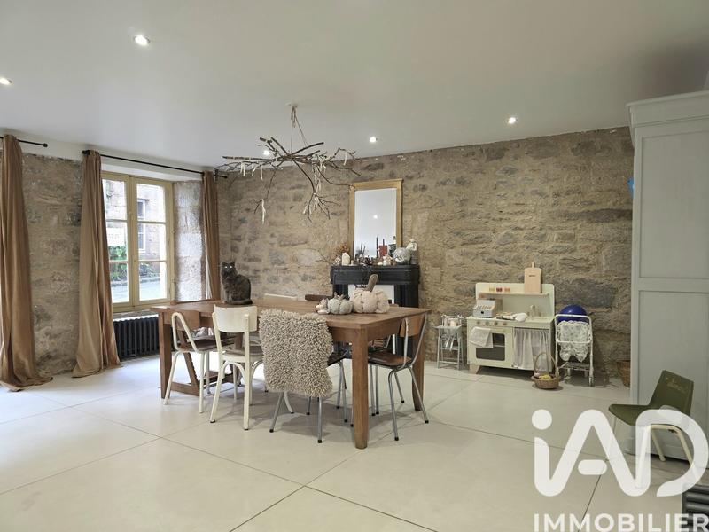 Maison - 171 m² - 5 pièces