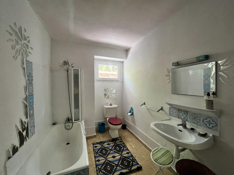 Maison - 271 m² - 14 pièces