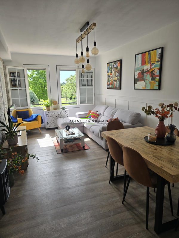 Appartement - 83 m² - 4 pièces