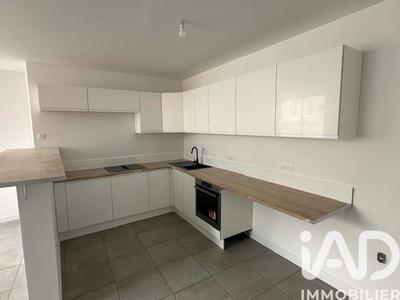 Appartement - 90 m² - 4 pièces