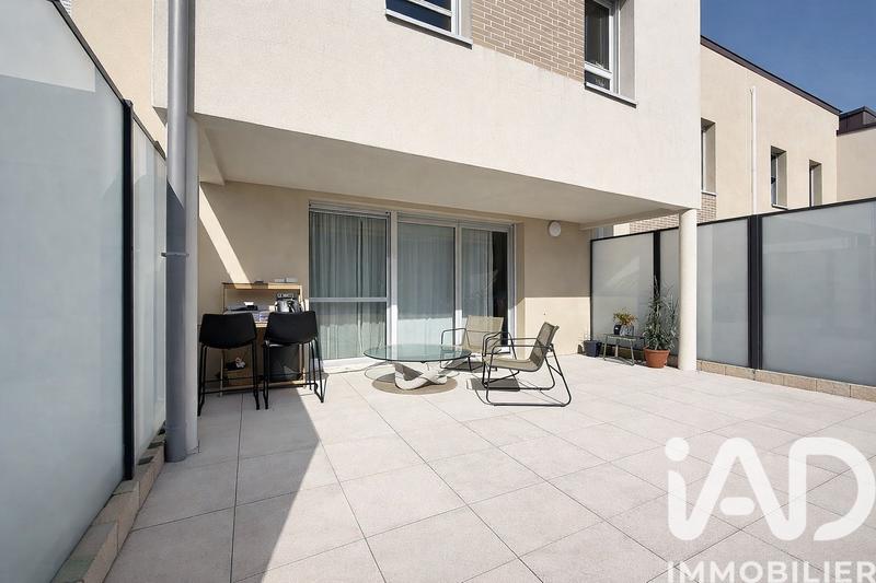 Appartement - 96 m² - 5 pièces