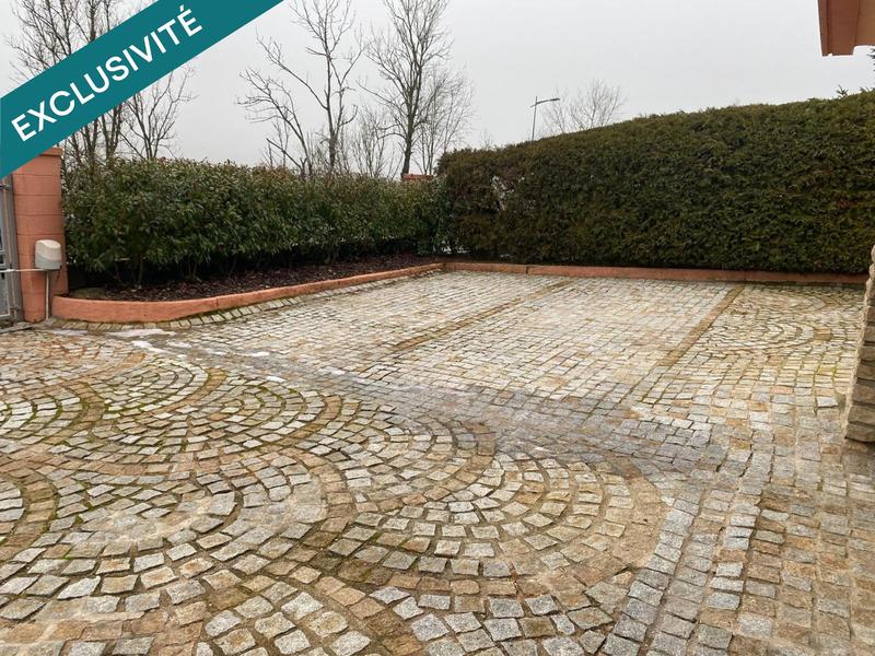 Maison - 165 m² - 8 pièces