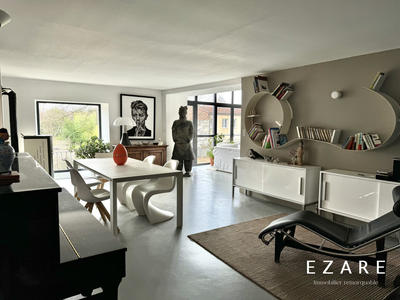 Maison - 297 m² - 8 pièces