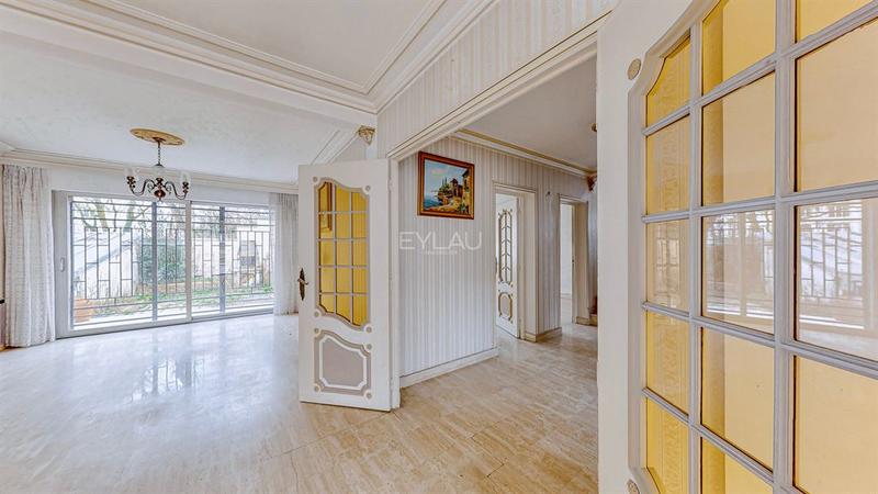 Appartement - 195 m² - 7 pièces