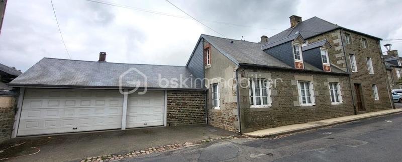 Maison de village - 200 m² - 9 pièces