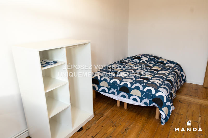 Chambre - 10 m² - 6 pièces