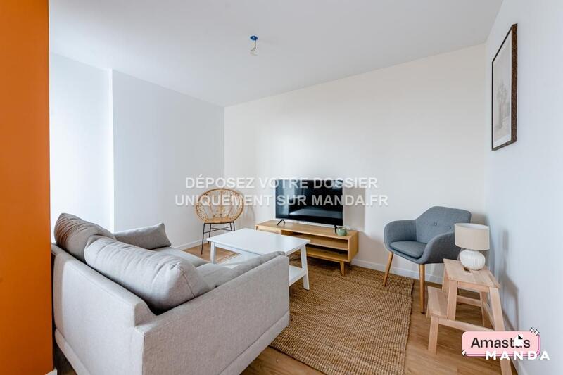 Chambre - 10 m² - 5 pièces