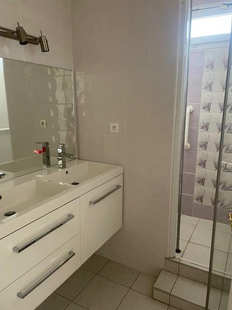 Appartement - 98 m² - 4 pièces