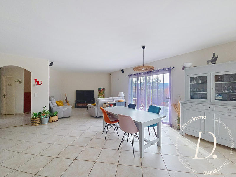 Villa - 152 m² - 5 pièces