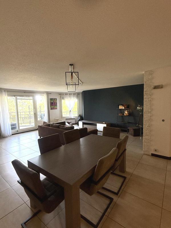 Appartement - 112 m² - 4 pièces