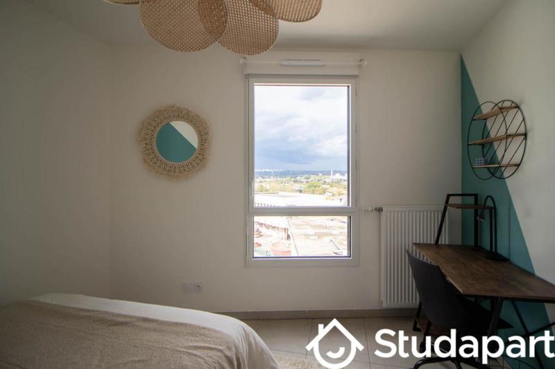 Chambre - 10 m² - 1 pièce