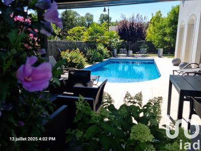 Maison - 210 m² - 7 pièces