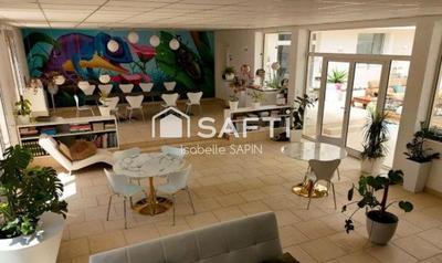 Maison - 522 m² - 8 pièces