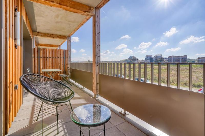 Chambre - 9 m² - 1 pièce