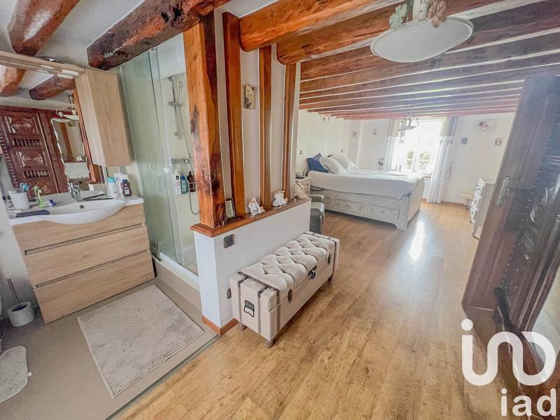 Maison - 350 m² - 9 pièces