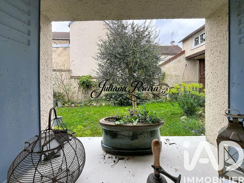 Maison - 177 m² - 9 pièces