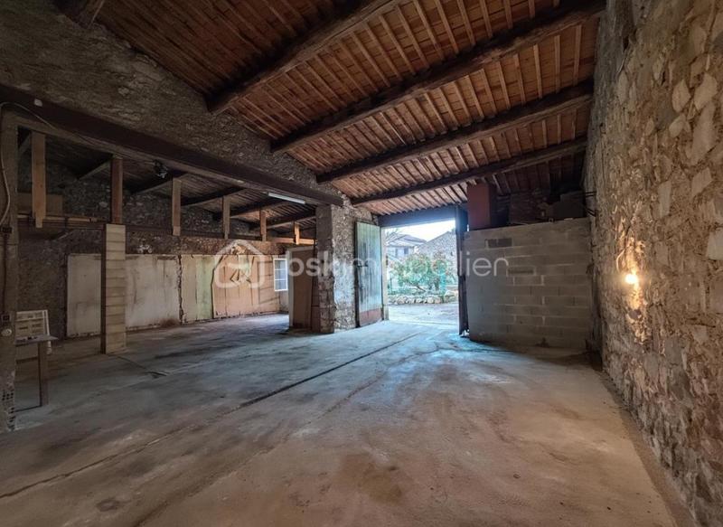 Maison - 150 m² - 1 pièce