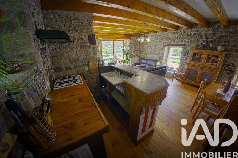 Maison - 195 m² - 8 pièces