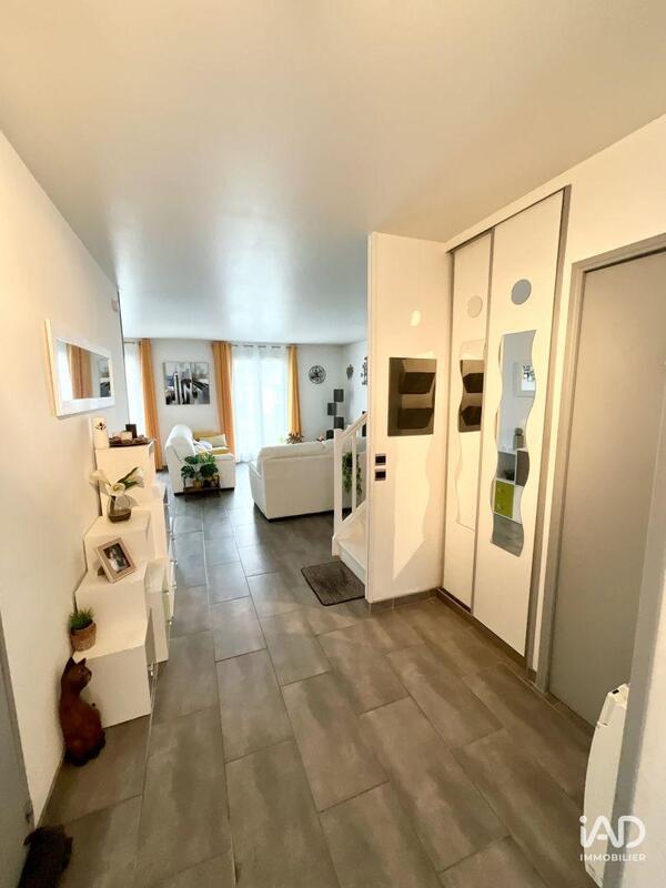 Maison - 100 m² - 5 pièces