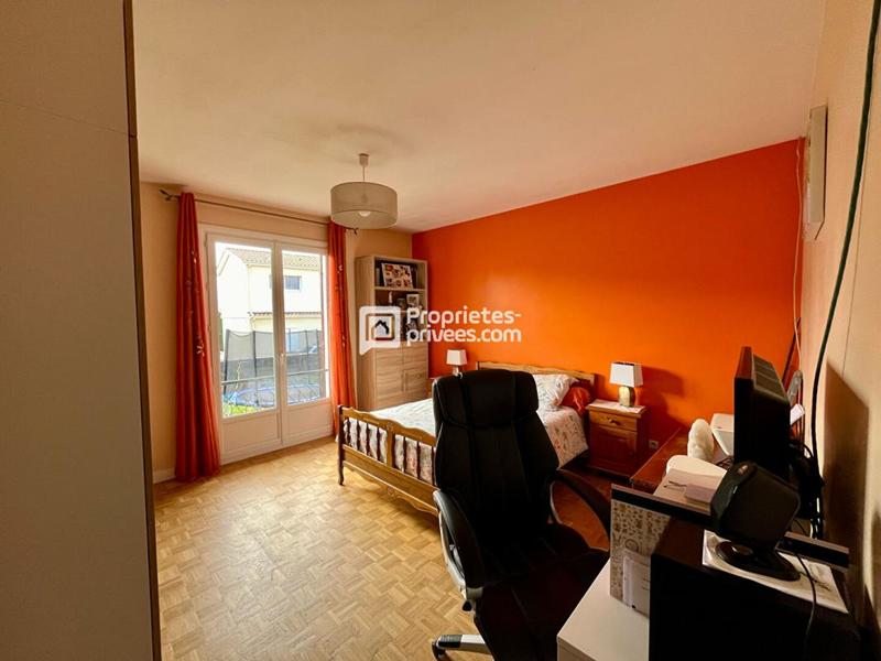 Maison - 200 m² - 8 pièces