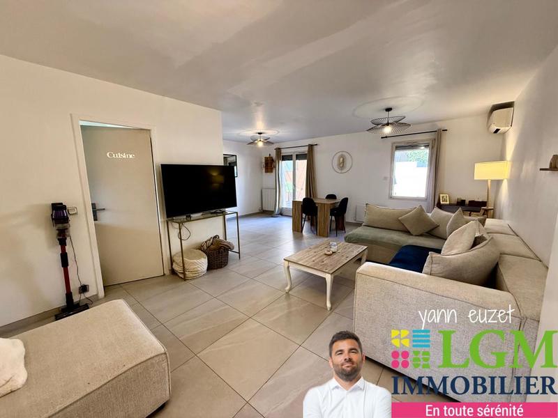 Maison traditionnelle - 96 m² - 5 pièces