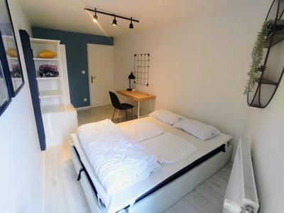 Chambre - 241 m² - 1 pièce