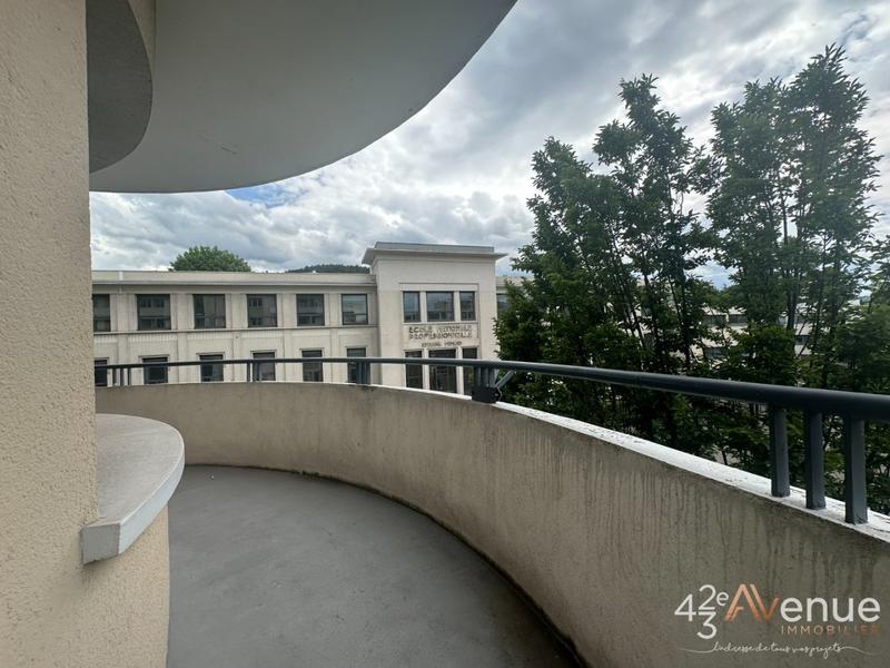 Appartement - 107 m² - 4 pièces