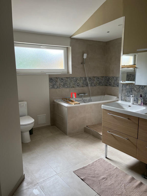 Maison - 229 m² - 5 pièces