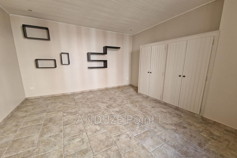 Fonds de commerce - 240 m²