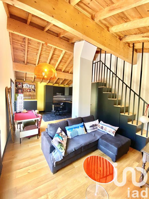 Maison - 215 m² - 7 pièces