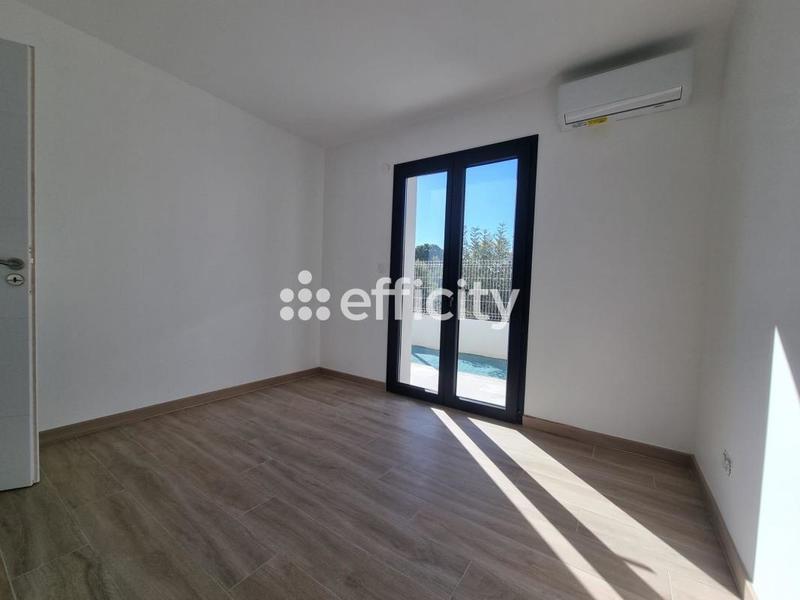 Pavillon - 90 m² - 4 pièces