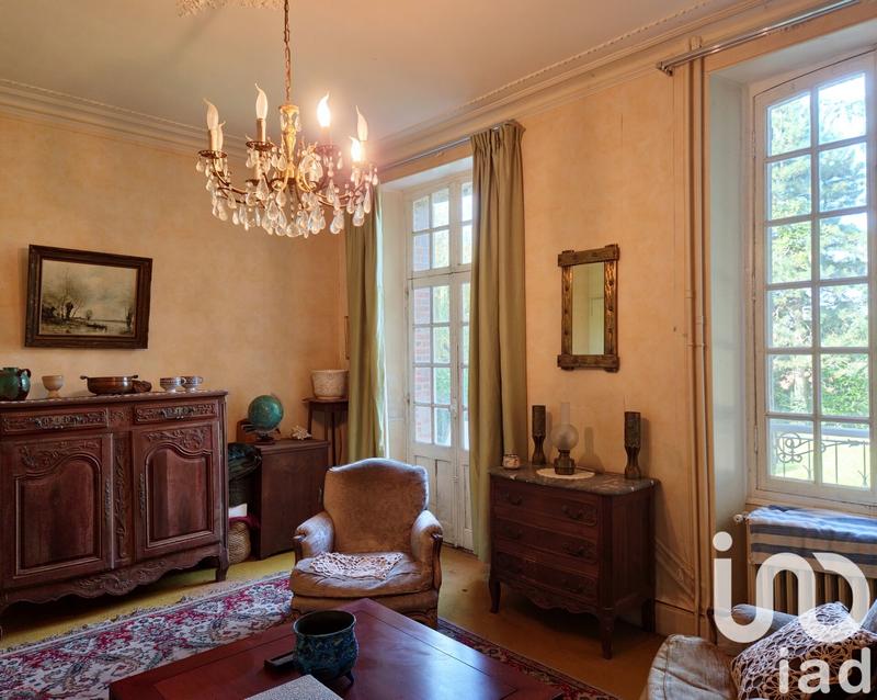 Maison - 205 m² - 8 pièces