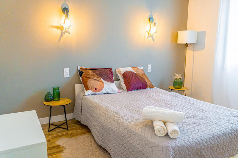 Maison - 220 m² - 7 pièces