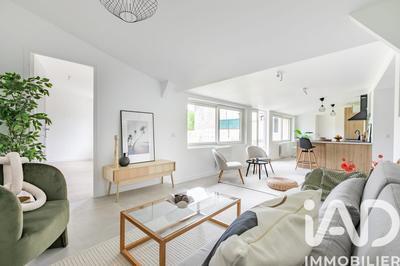 Maison - 155 m² - 8 pièces