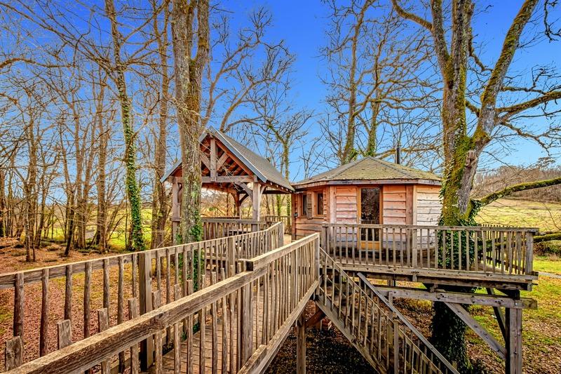 Propriété - 564 m² - 16 pièces