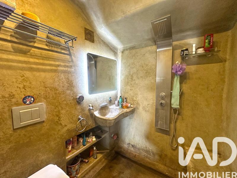 Appartement - 220 m² - 9 pièces