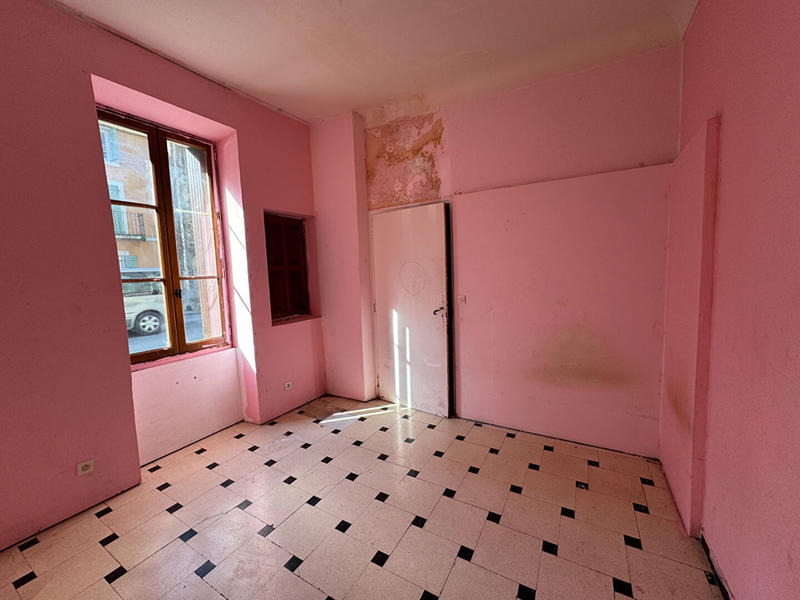 Immeuble - 6 pièces