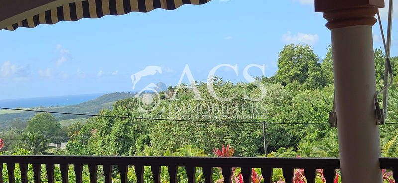 Maison - 122 m² - 5 pièces