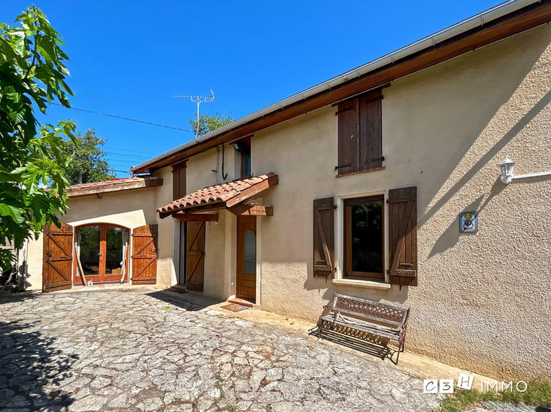 Maison - 205 m² - 6 pièces