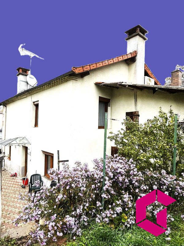 Maison - 96 m² - 5 pièces